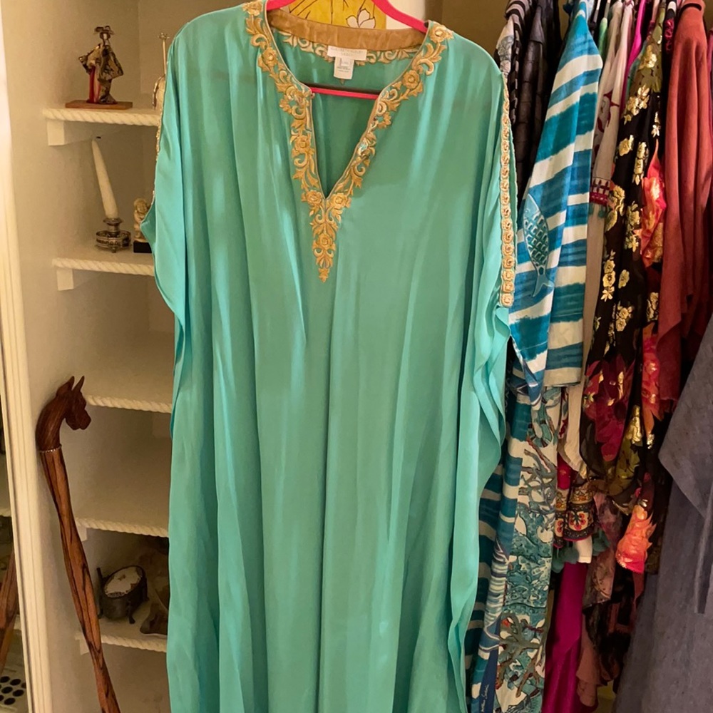 Elizabeth Hurley caftan